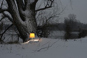 Winterwonderlamp: Lampe im Schnee